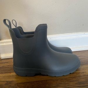 Totes  Chelsea rain boots